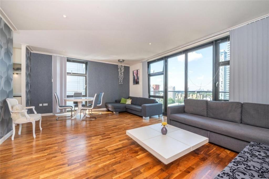Penthouse Canary Wharf - Free Wifi London Bagian luar foto